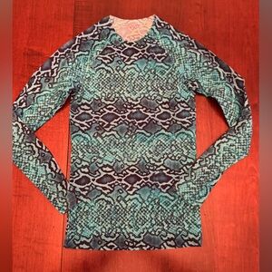 Commando Teal and Navy Snake-Print Long Sleeve Top Rash Guard